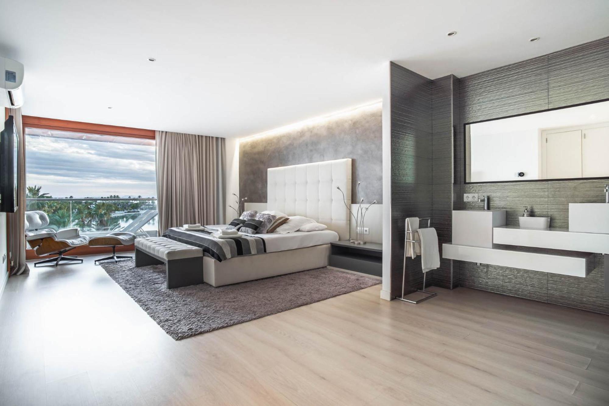 Luxury Sea View Apartment In Puerto De Alcudia Eksteriør bilde